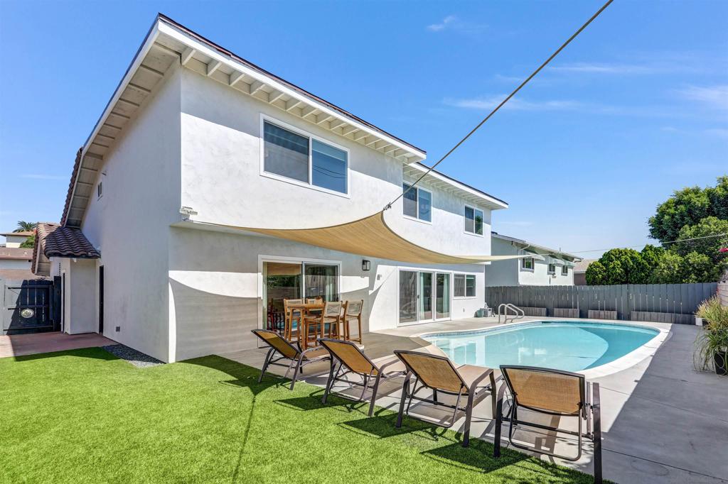 8767 Blue Lake Dr