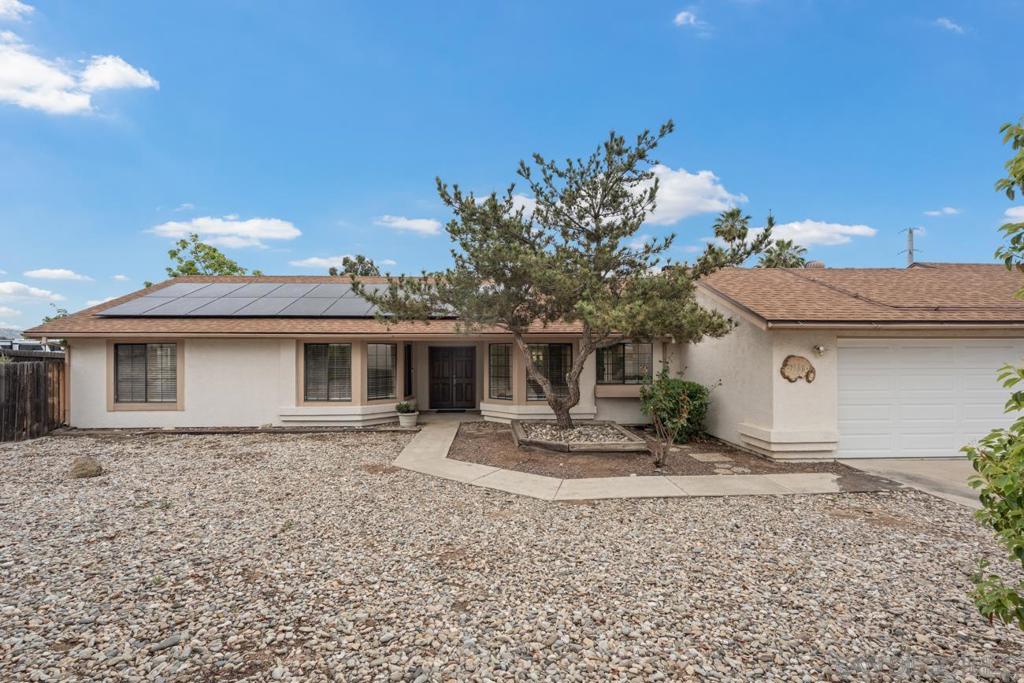 1368 Oakleaf Ln