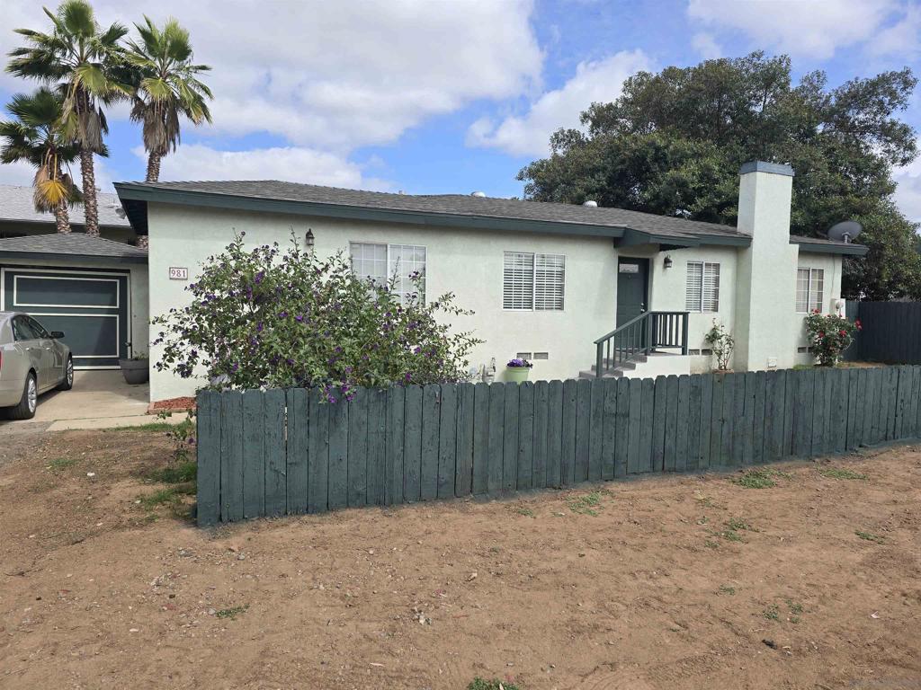 981 Lincoln Ave