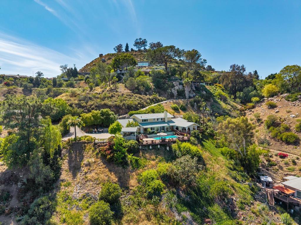 4814 Mount Helix Dr
