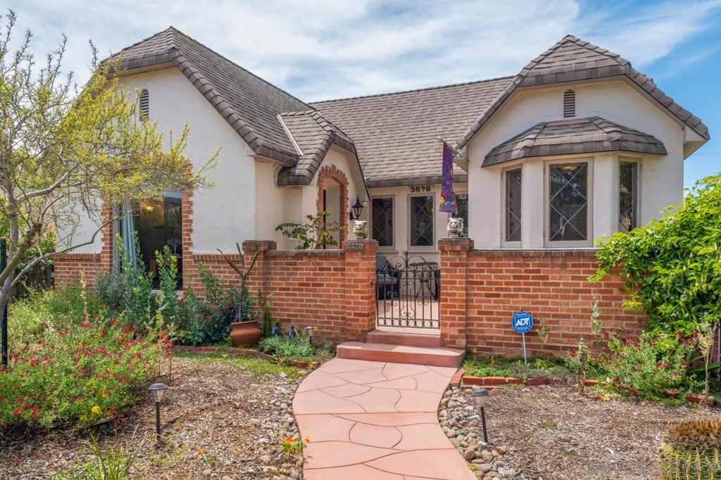 3576 Villa Terrace