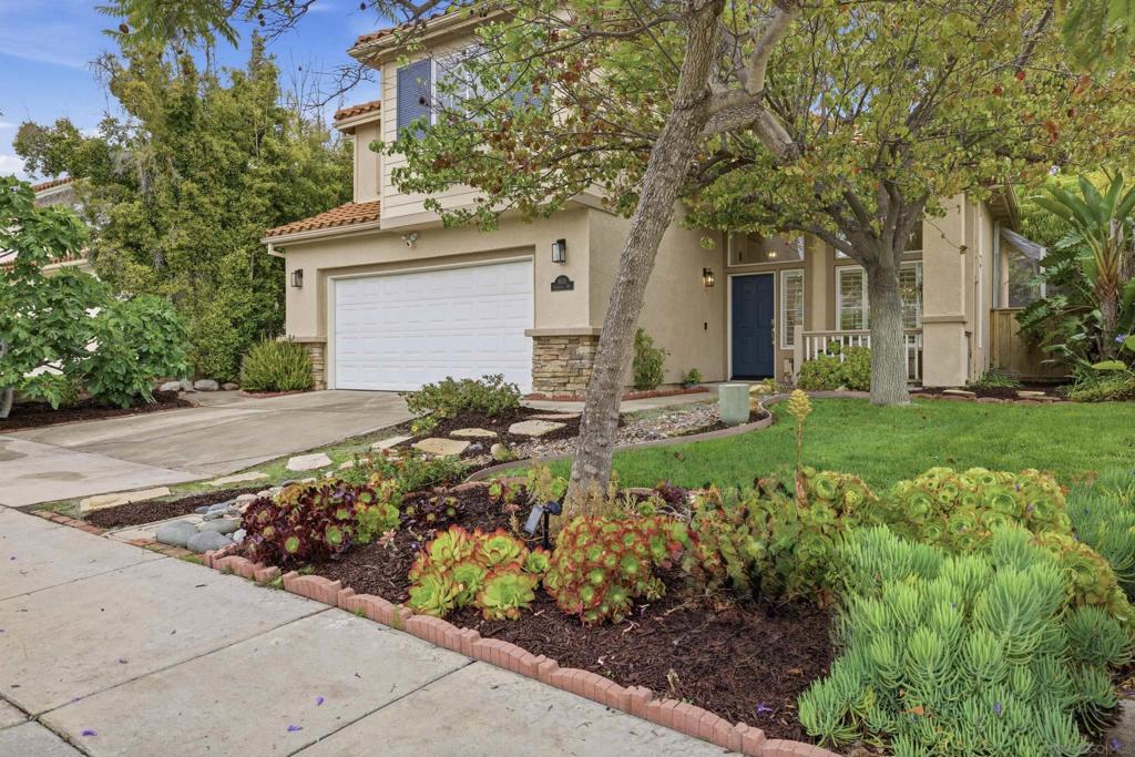 11031 Cedarcrest Way