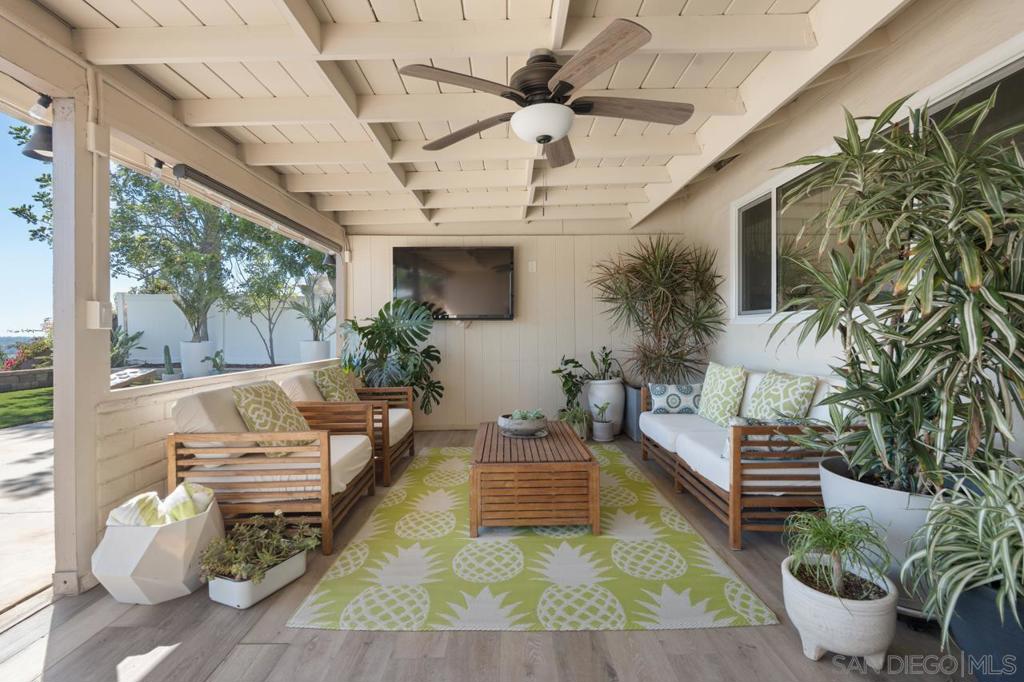 9935 Bonnie Vista Dr.