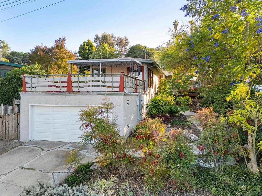 4516 Date Ave