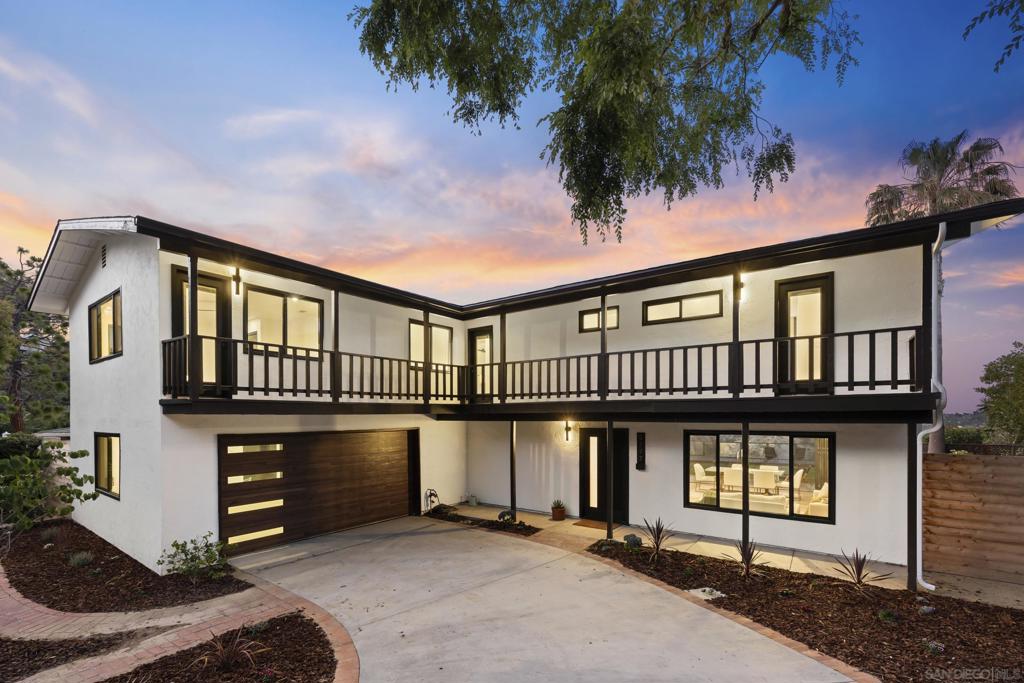 5777 Desert View