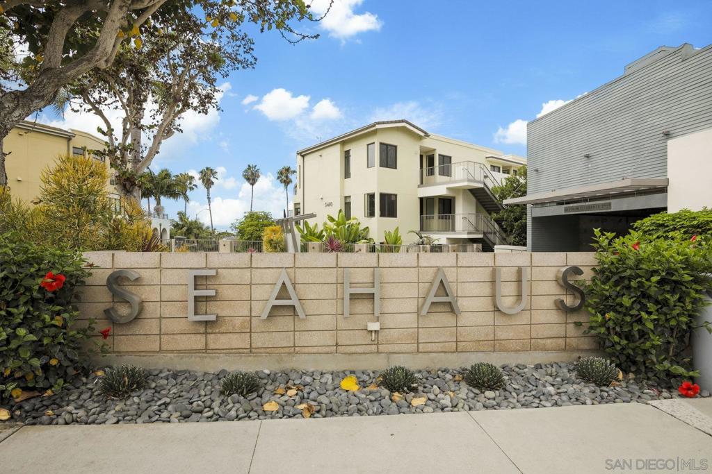 5460 La Jolla Blvd