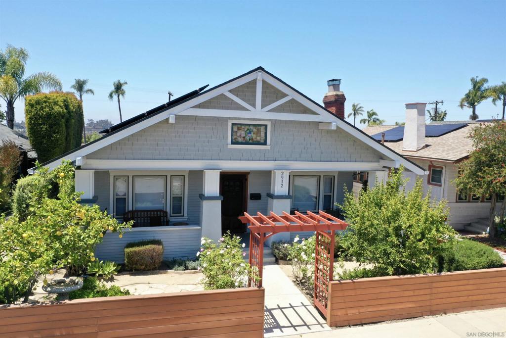 2912 Granada Avenue