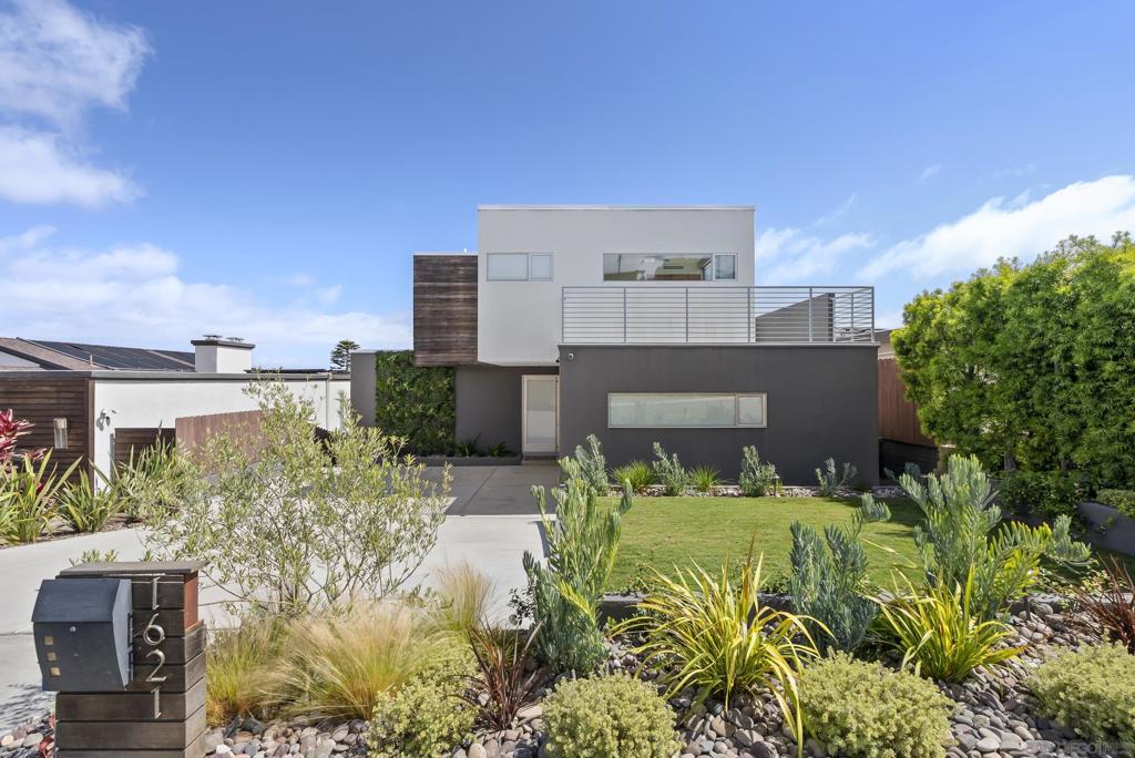1621 Collingwood Dr.