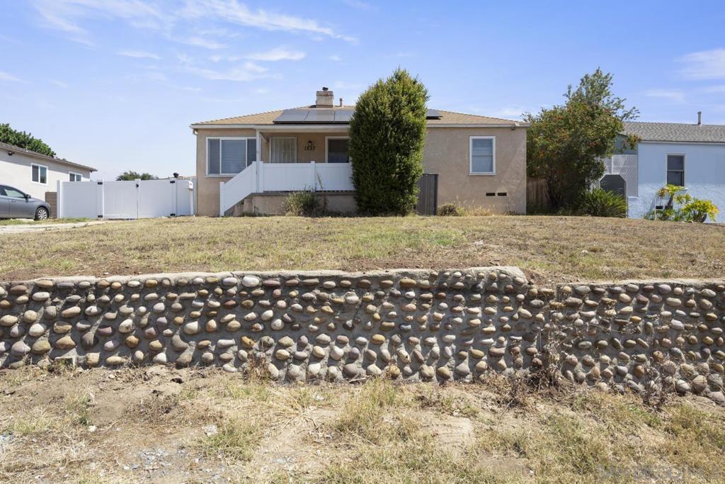 1537 Drexel Dr.