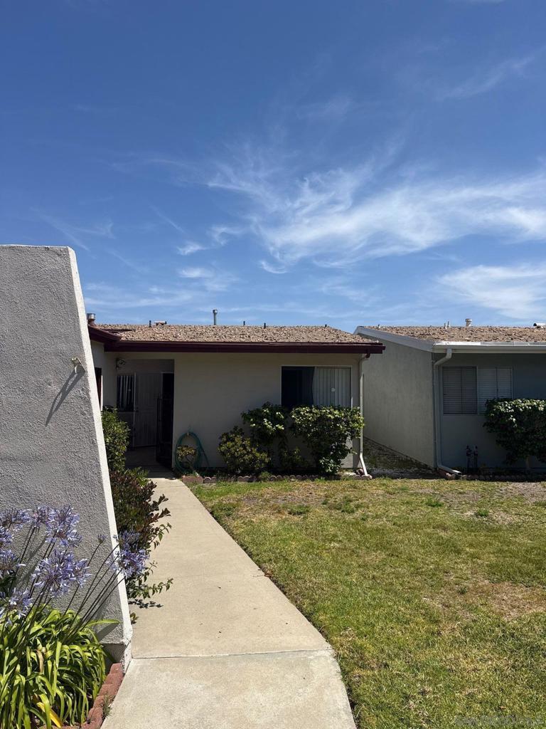 3890 Vista Campana