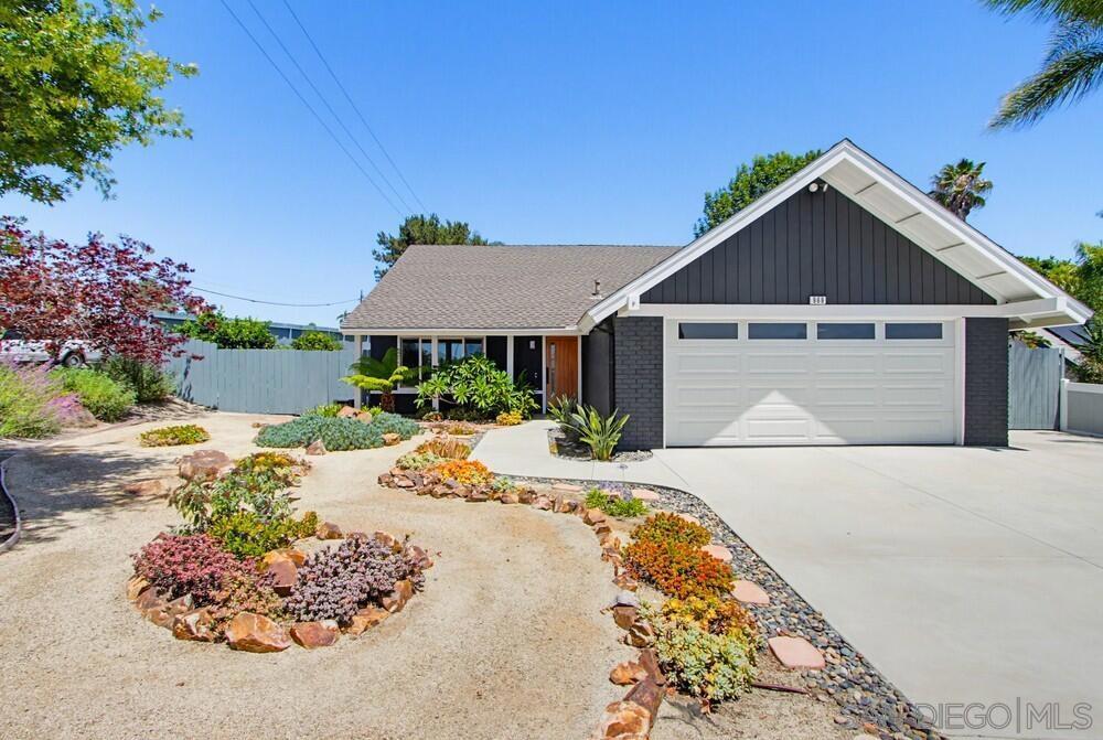 969 Chablis Ln