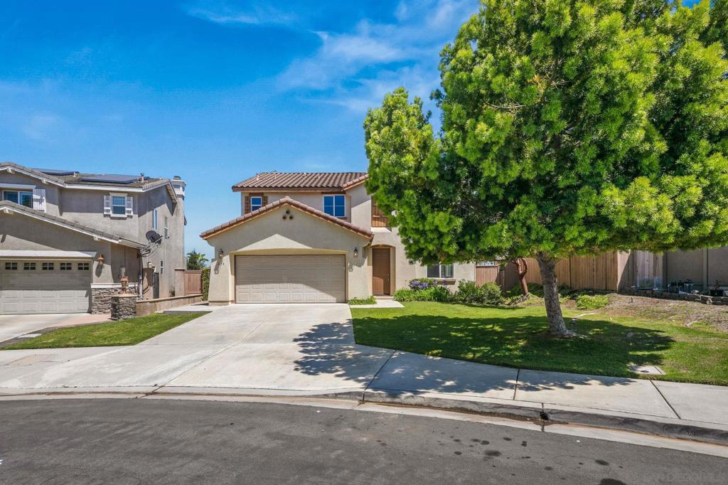 233 Petunia Ct