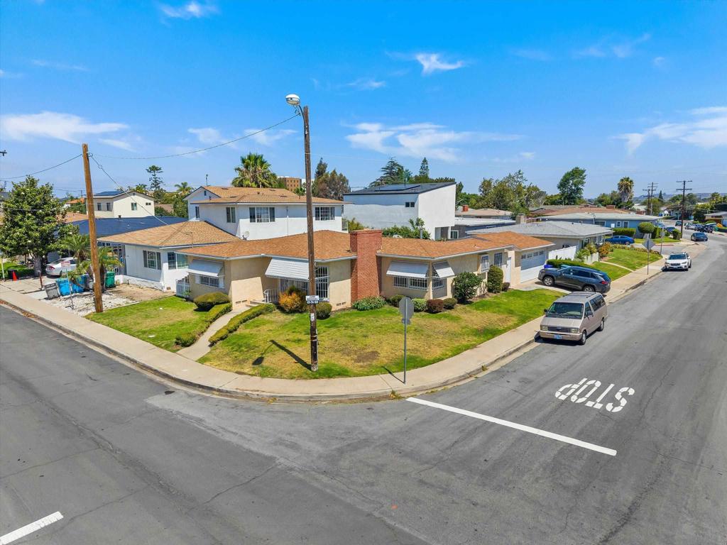 6334 Mesita Dr