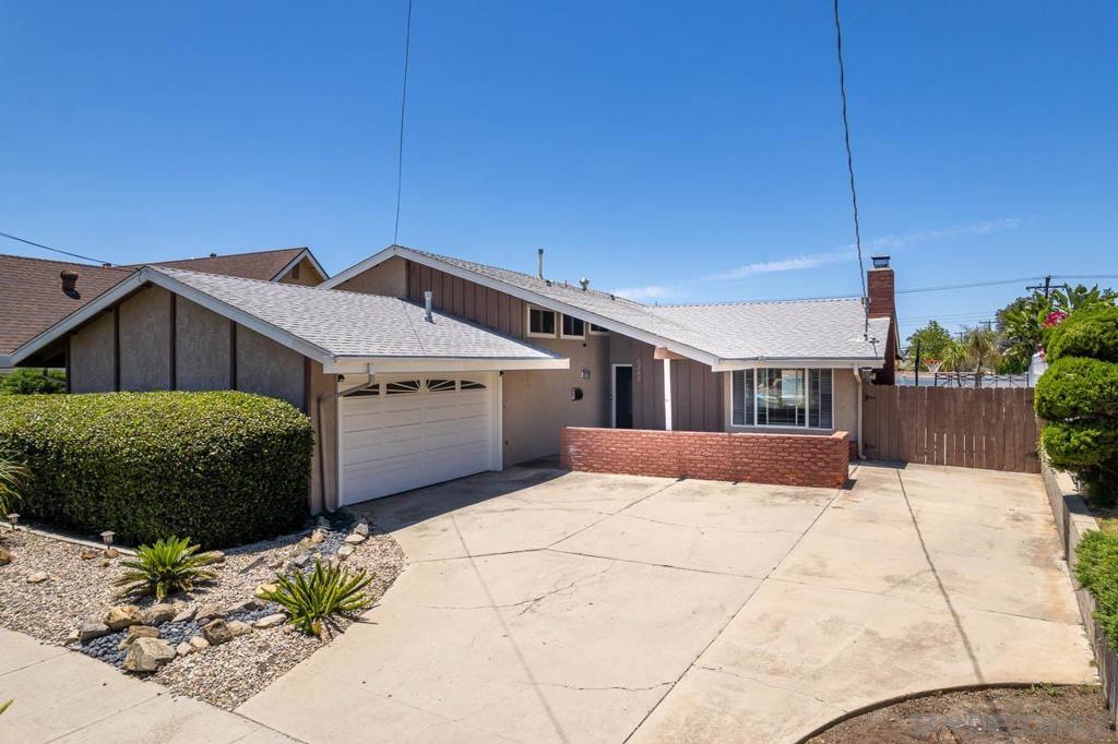6248 Spruce Lake