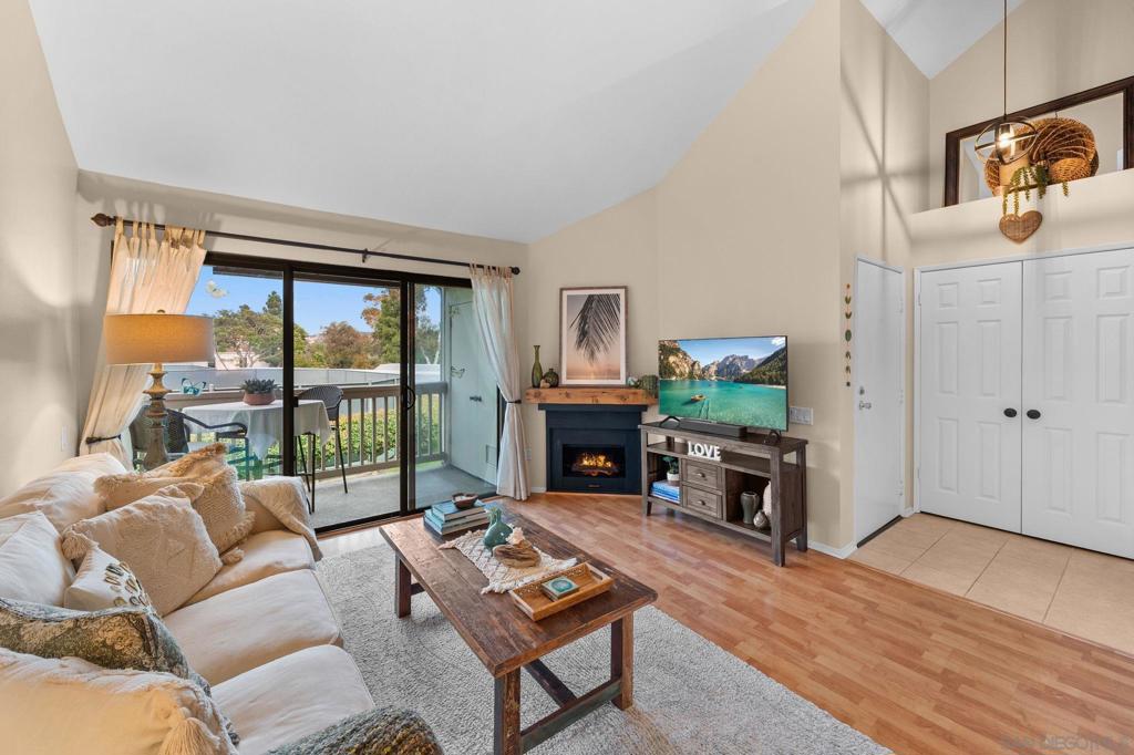 12245 Carmel Vista