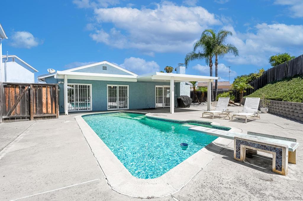 10421 Calico Cir