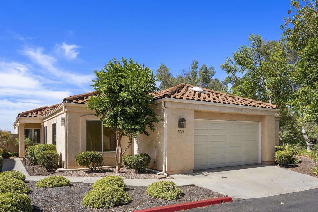 1749 Sawgrass Glen