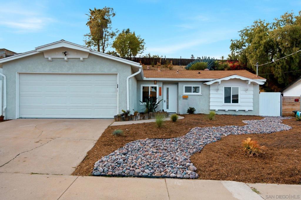 8832 Greenridge Ave