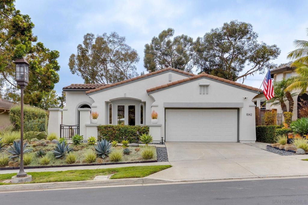 1042 Alexandra Ln