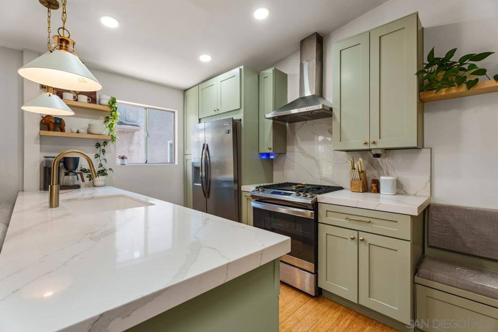 3932 Hamilton