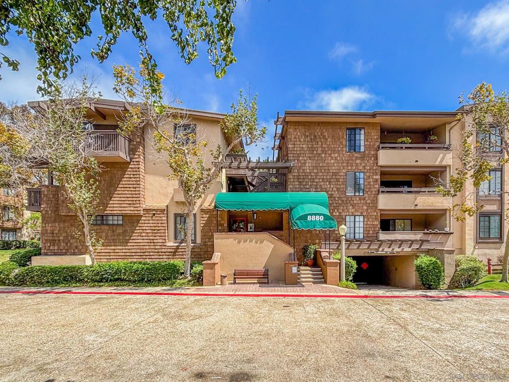 8880 Villa La Jolla
