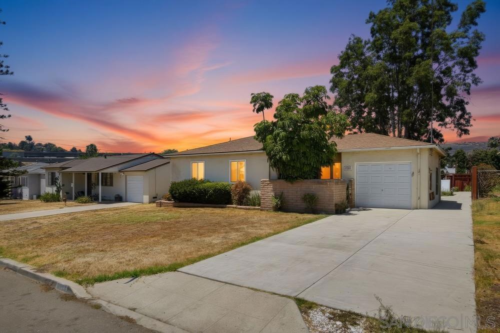 3522 Foursome Dr