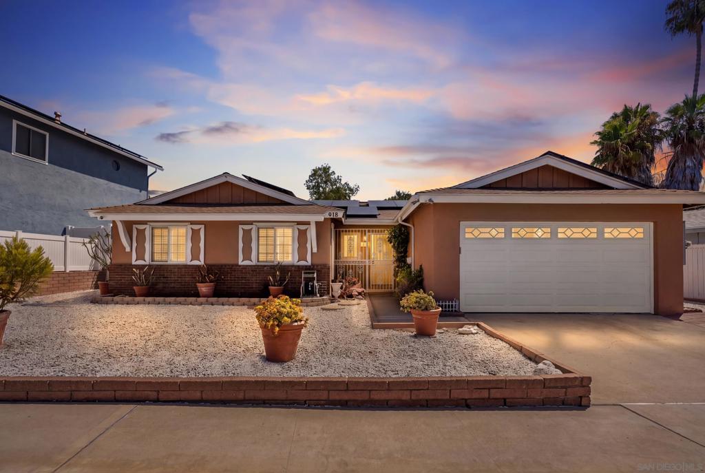 619 Meadowbrook Dr.