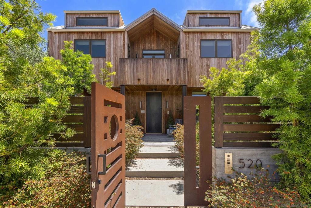 520 Cedros Ave