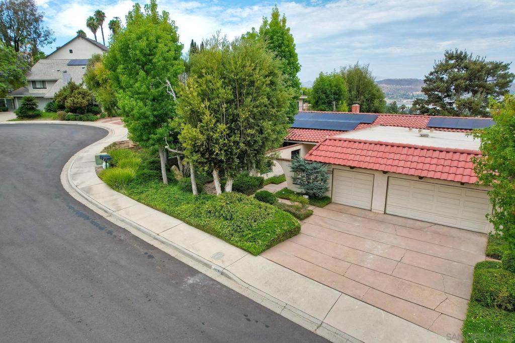 1259 Loma Portal Drive