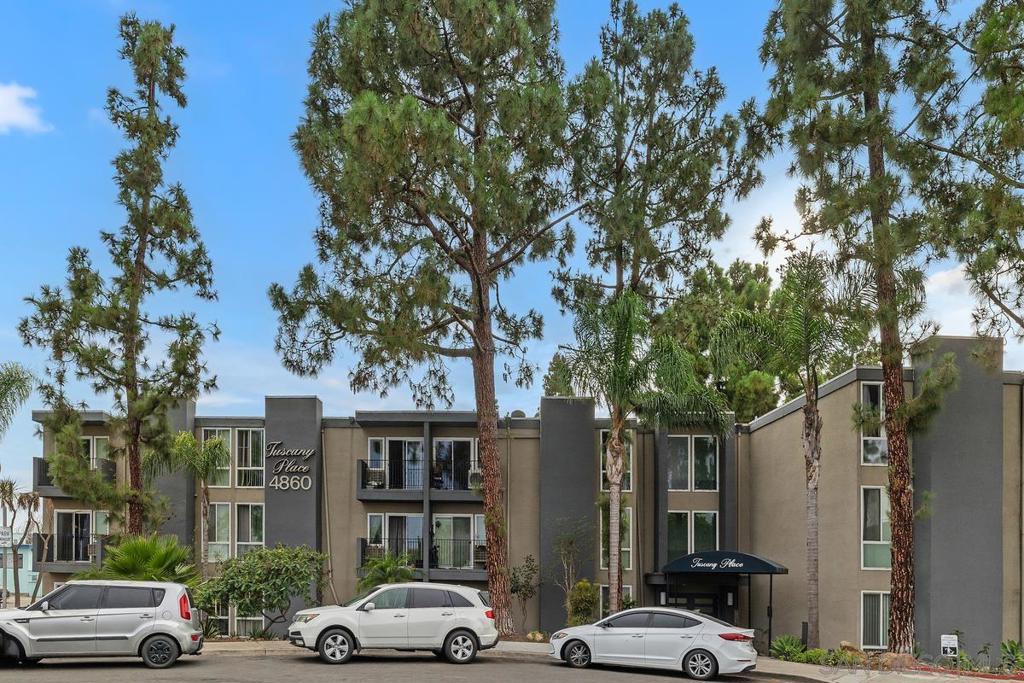 4860 Rolando Ct