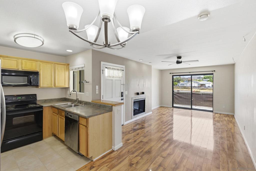 3586 Sunset Ln