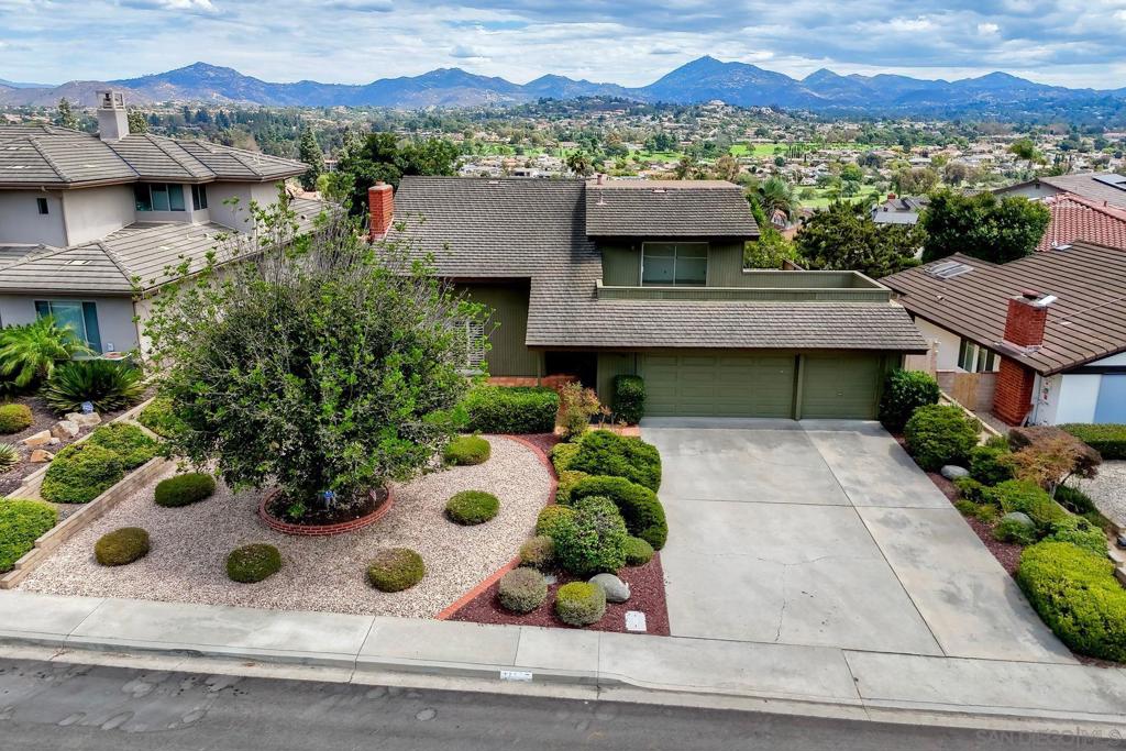 17367 Bernardo Center