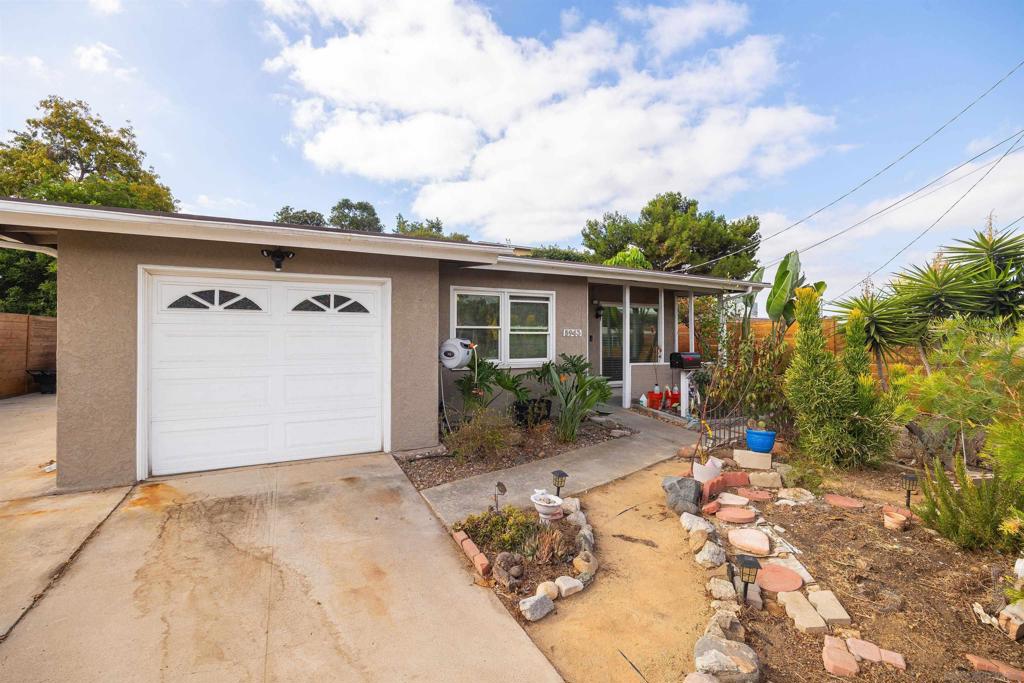 5943 Thorn Street