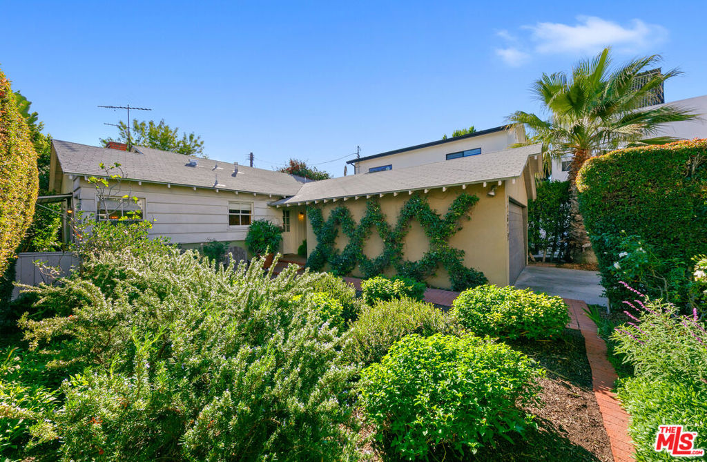 11672 Erwin Street