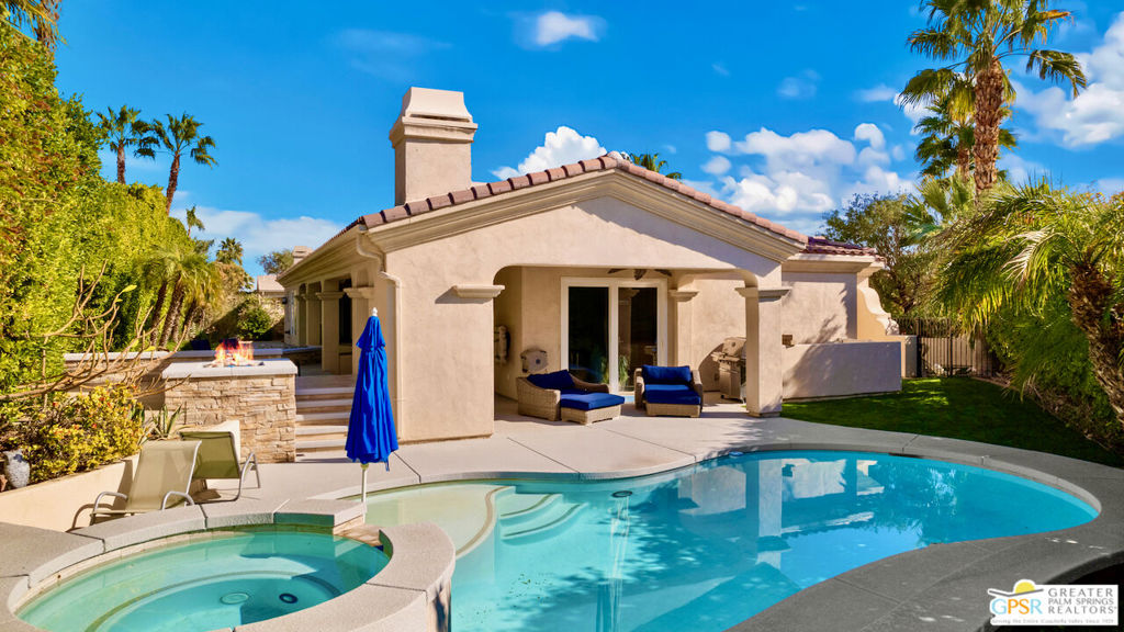 1420 Amelia Way