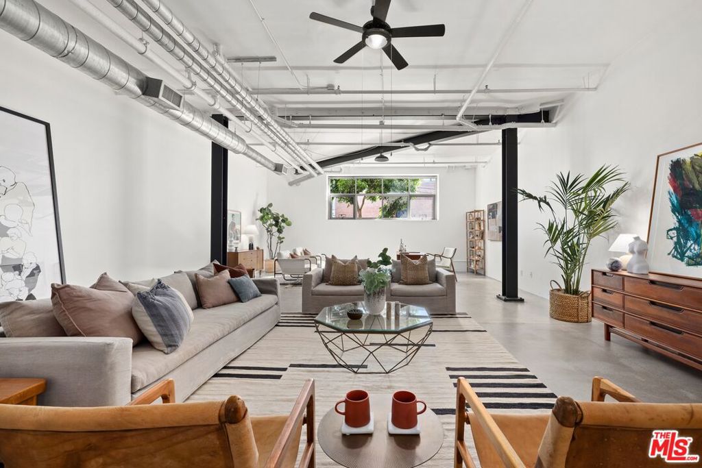 500 Molino Street