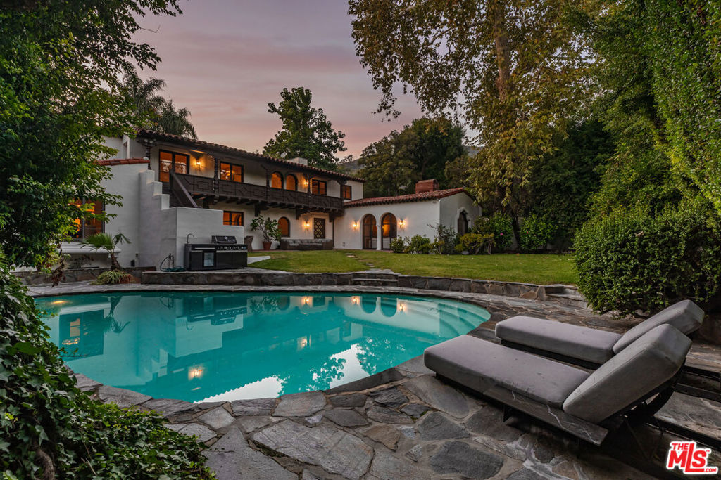 1851 Outpost Drive
