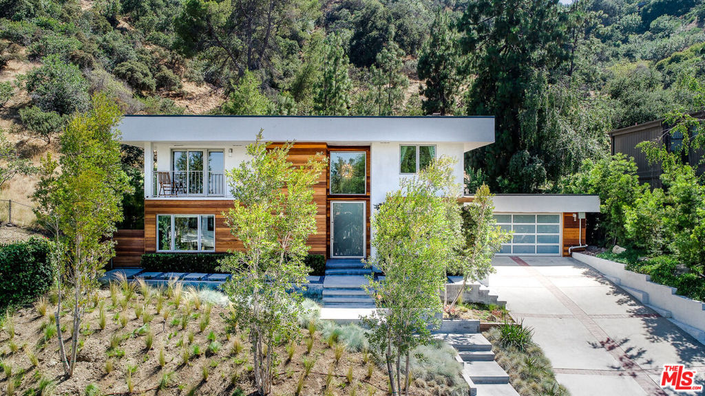 10832 Wrightwood Lane