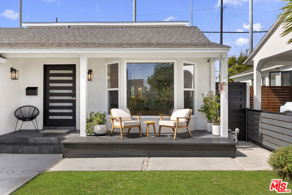 3867 Lyceum Avenue
