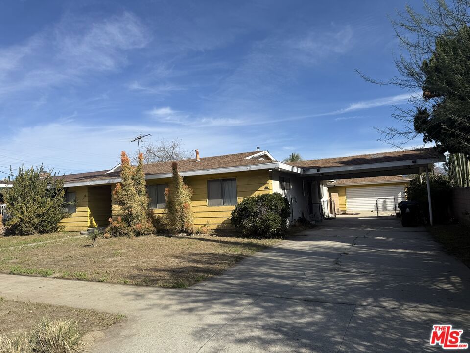 9264 Cayuga Avenue