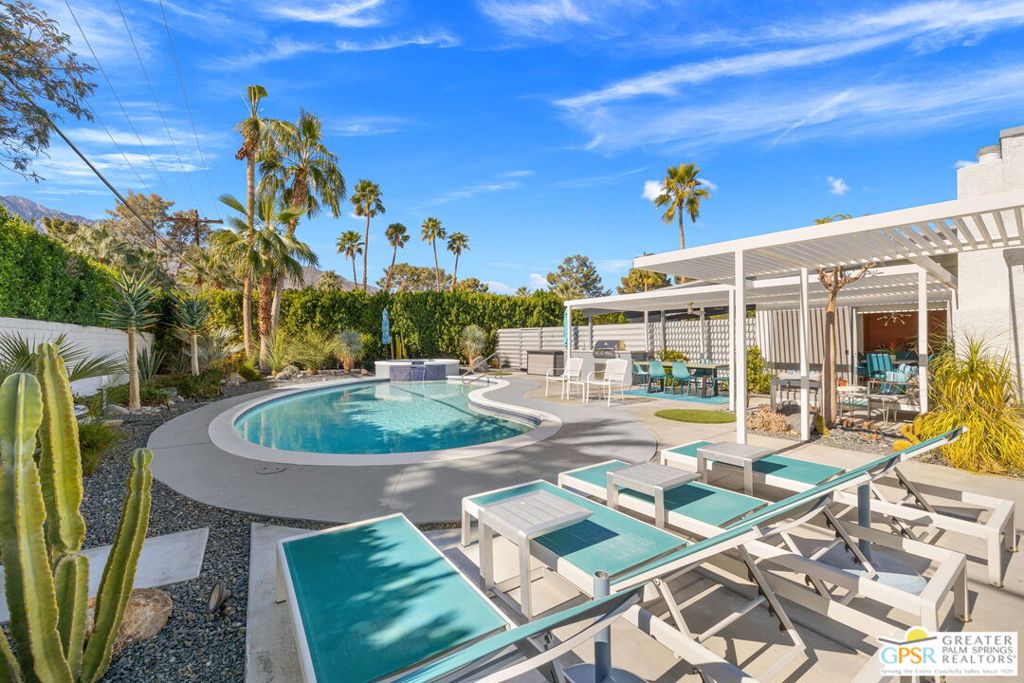 805 Garden Road