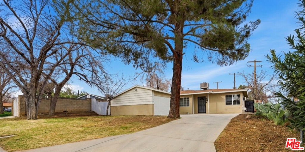 321 Avenue R11