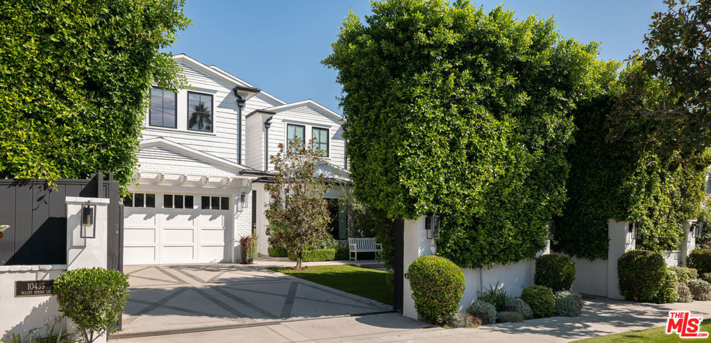 10439 Valley Spring Lane