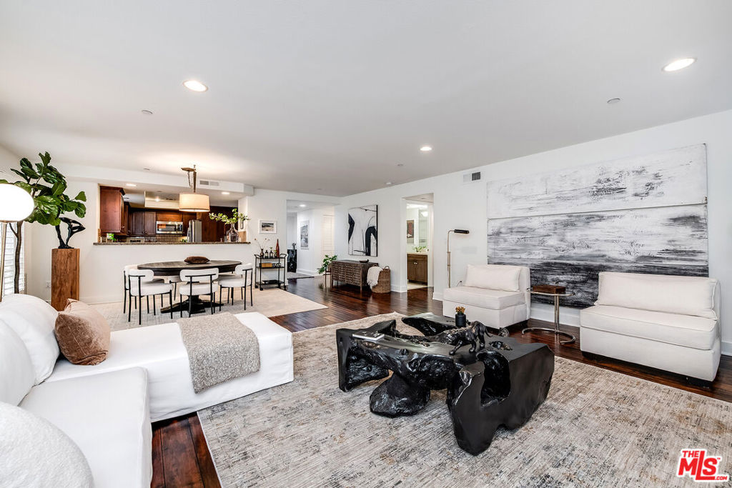 7249 Franklin Avenue