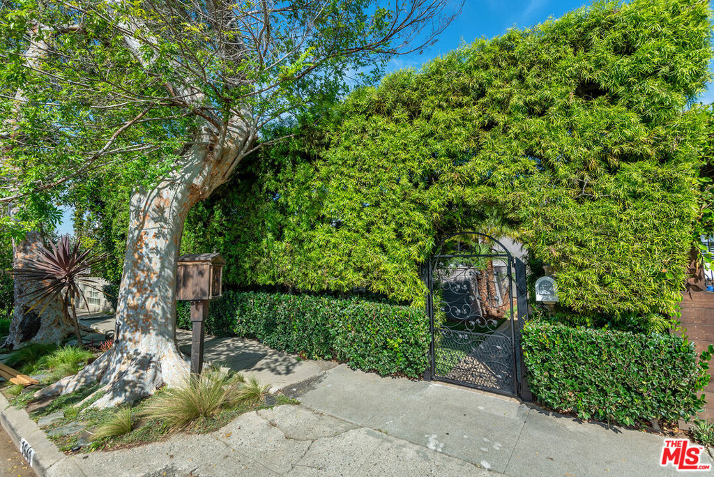 3640 Maplewood Avenue