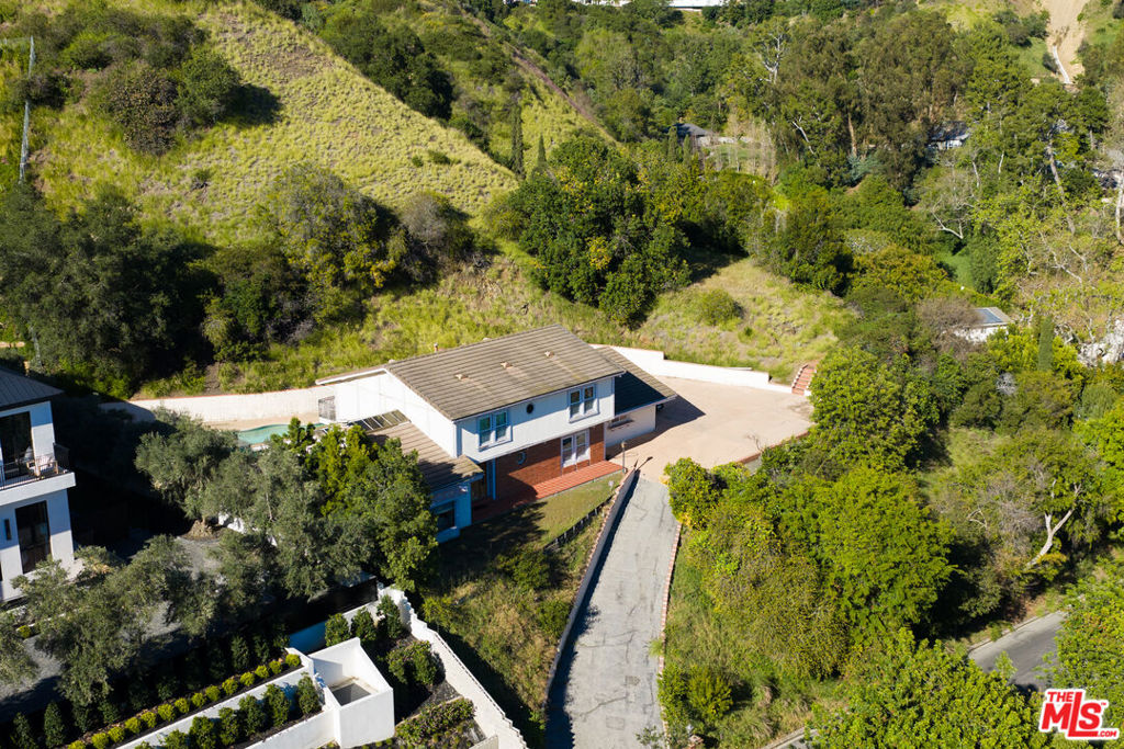 1181 Somera Road