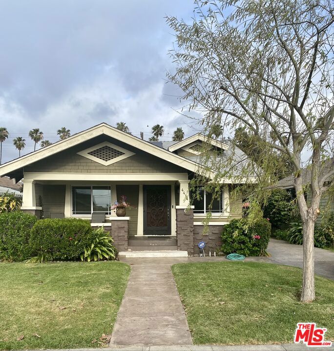 4414 Van Ness Avenue