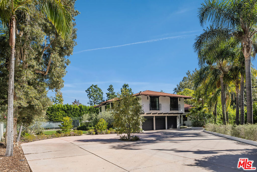 7651 Willow Glen Road