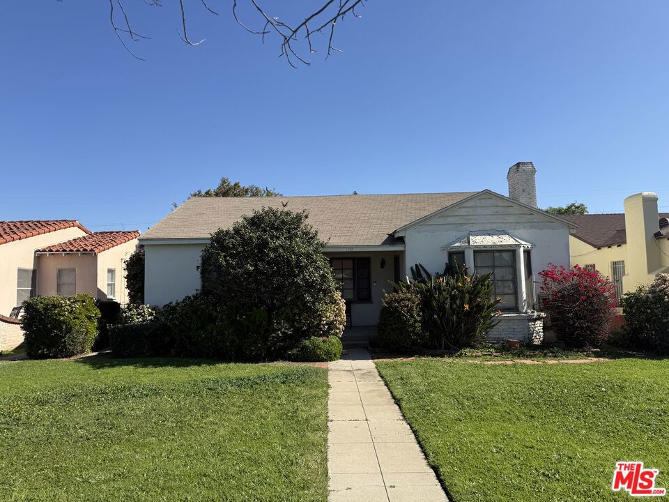 1128 2nd Street