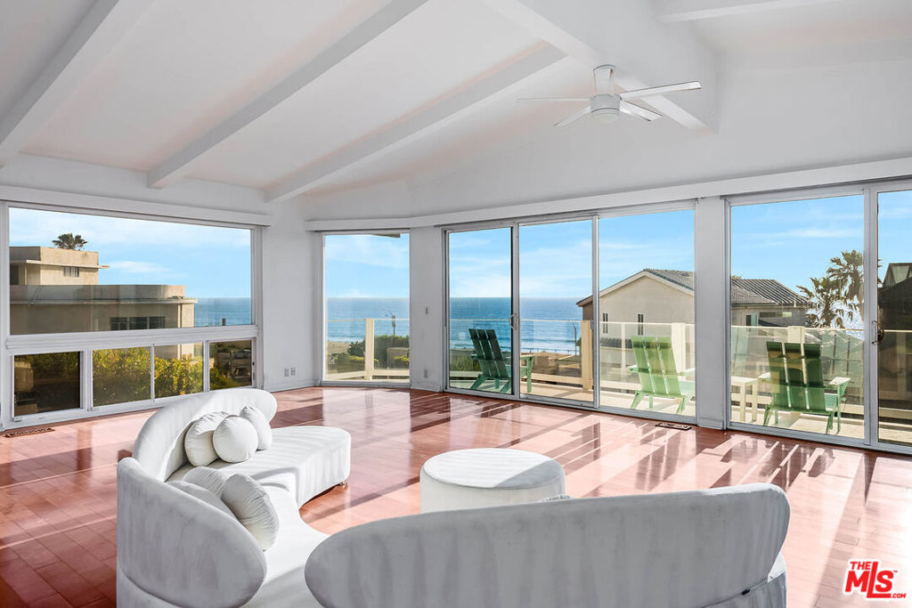 7334 Vista Del Mar Lane